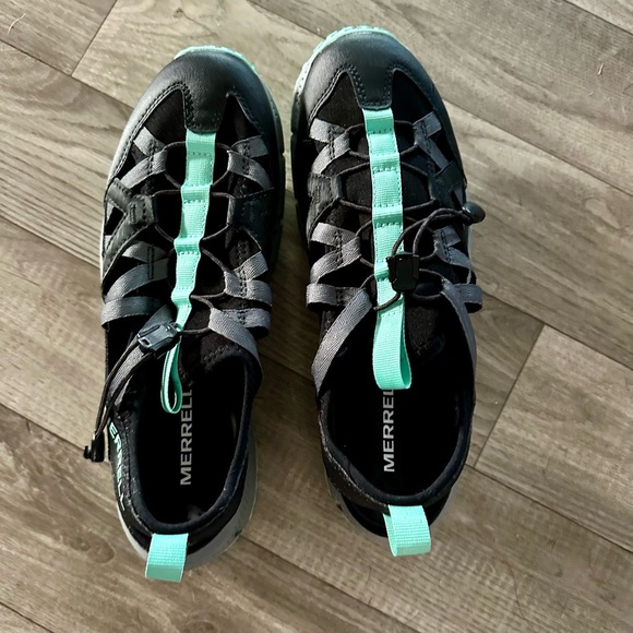 Merrell women’s sandals - Picture 1 of 5